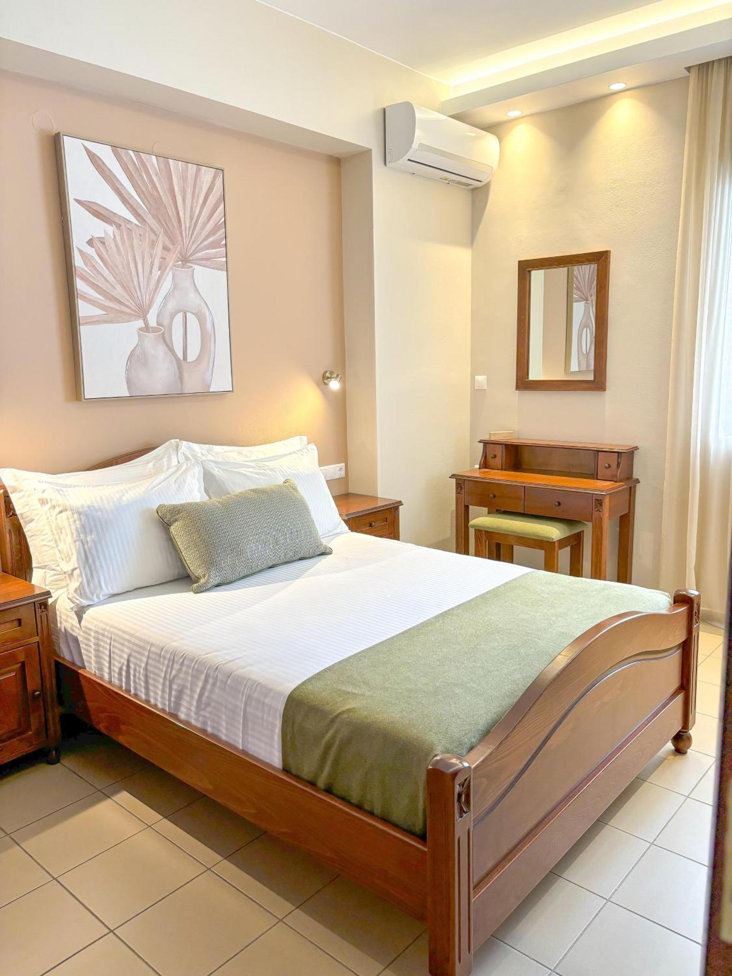 Vista Mare Apartment Palaiochora Ngoại thất bức ảnh